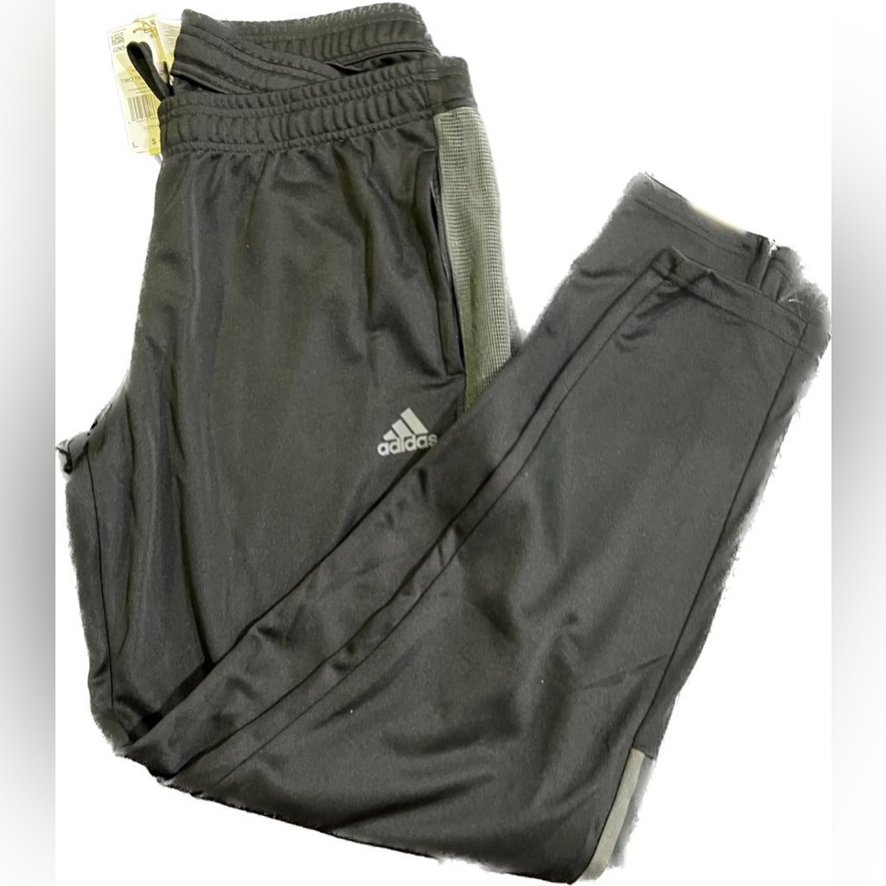 Adidas women pants size L